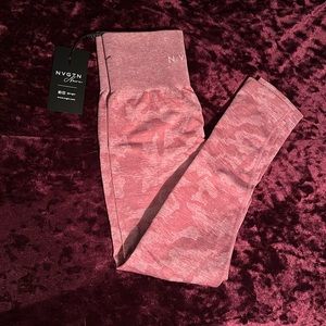 NVGTN - Light Pink Camo Leggings